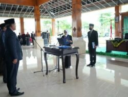 Diawal Tahun 2023, Bupati Blitar Lantik Ratusan Pejabat