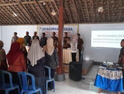 Sinergi Bersama Pemerintah Desa,Babinsa Jombatan Koramil 12 Kesamben Hadiri Musdes penetapan APBDes Jombatan Tahun 2023
