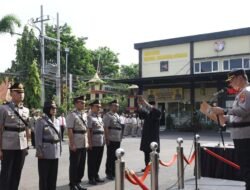 Kapolres Lamongan Pimpin Sertijab 5 Kapolsek Baru
