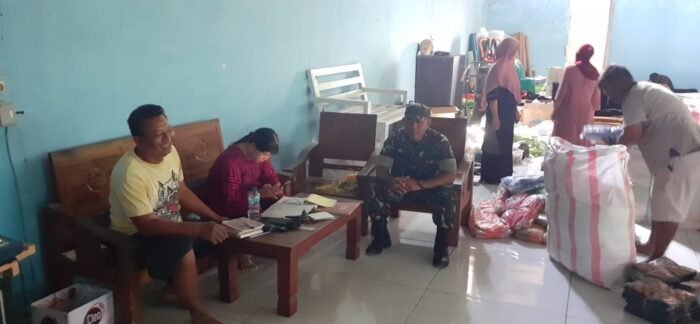 Eratkan Tali Silaturahmi,Babinsa Anjangsana Ke Rumah Warga Desa Binaan