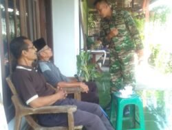 Babinsa Pundong Koramil 0814/02 Diwek Komsos bersama Pimpinan Anak Cabang GP Ansor