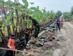 Ikut Serta Dalam Perbaikan Drainase Koramil 07 Kabuh