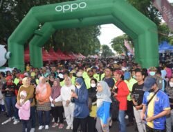 Padati Titik Nol KM Lamongan, Ribuan Orang Ikuti Jalan Sehat Puncak Korpri Ke-51