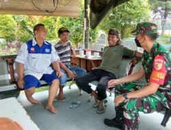 Babinsa 0814/01 Kota Jombang Melaksanakan Komsos & Silahturahmi dengan Warga Desa Binaanya