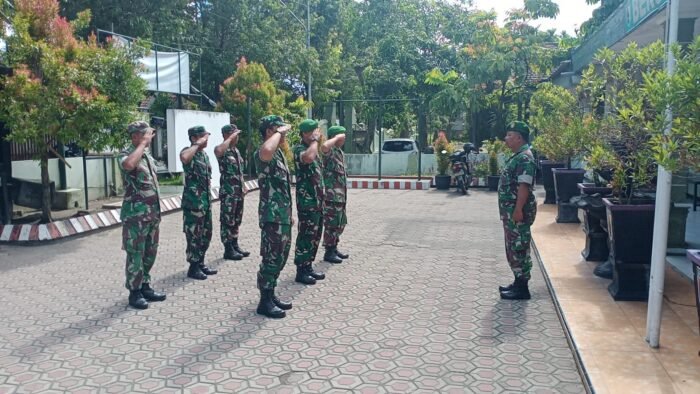 Koramil 0814/01 Kota Jombang Melaksanakan Apel Pagi dan Peraturan Baris-Berbarus Untuk Tanamkan Kedisplinan Prajurit