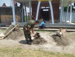Selalu Hadir Bantu Masyarakat Babinsa Koramil 0814/15 Mojowarno Karya Bakti Bersama warga