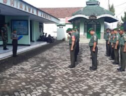 Danramil Mengambil Apel Pagi Koramil 04/Gudo