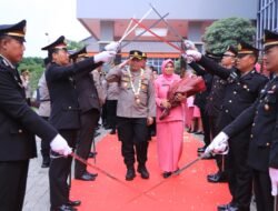 Polres Gresik Gelar Farewell and Welcome Parade Sambut Kapolres Gresik