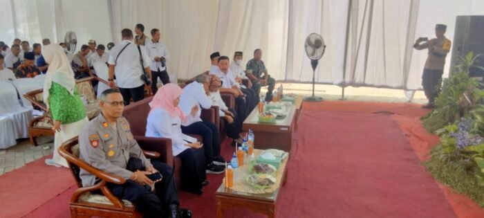 Danramil 0814-02 Diwek Kodim Hadiri Peresmian Kantor dan Puskeswan Kecamatan Diwek