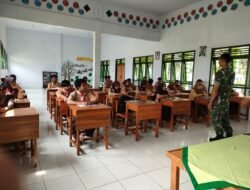 Bentuk Karakter Generasi Muda, Serda Irwanto Berikan Pelajar Wasbang