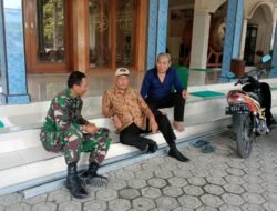 Babinsa Koramil 15/Mojowarno Menjalin Komunikasi Sosial Dengan Warga Binaan