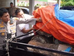 Polres Ponorogo Amankan Dua Orang Pelaku Ilegal Logging Kayu Sono Keling