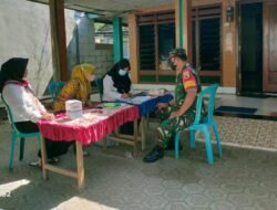 Terus Jaga Hubungan Baik, Babinsa Koramil 13/Peterongan Melaksanakan Komsos Dengan Warga Binaan
