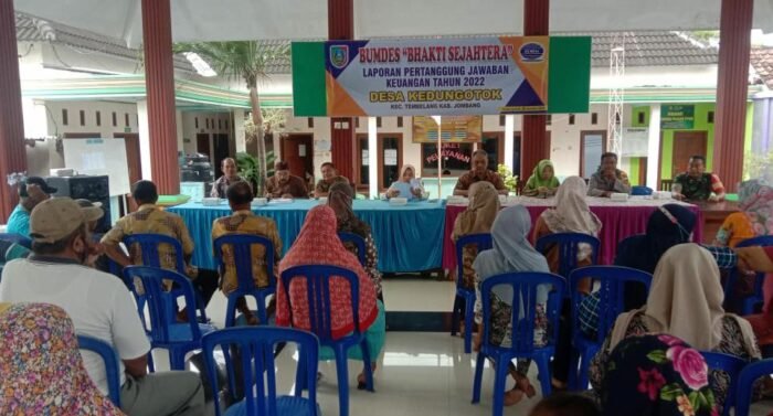 Babinsa Koramil 03/Tembelang Hadiri RAT Koperasi di Wilayah Binaan