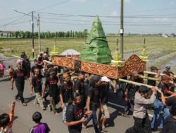 Ditengah Modernisasi, Warga Kemasan Kota Mojokerto Masih Pertahankan Tradisi “NYADRAN”