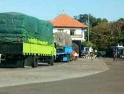 Tertangkap Tangan Pungli, Dua Pegawai Penimbangan Cekik Diamankan