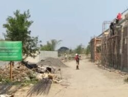 Pembangunan Proyek Gedung SMPN2 Kemlagi Disorot Dewan