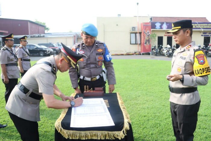 Tingkatkan Kualitas Organisasi, 3 Pejabat Utama Polresta Mojokerto Dimutasi