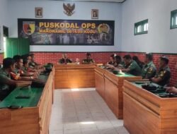 Danramil 0814/09 Kudu Berikan Jam Komandan Kepada Anggotanya