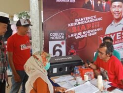 Semakin Dekat Dengan Rakyat, Yiyesta Ndaru Abadi Bagi-bagi Ribuan Kacamata Gratis