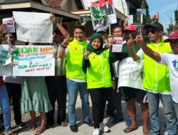 Akhmad Luthfy Ramadhani Caleg Dapil V Fraksi PKB Kampanye Berjalan Kaki Keliling Desa Gayaman