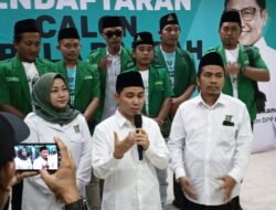 Dikawal Puluhan Ansor, Gus Barra Turut Buru Rekom dari PKB