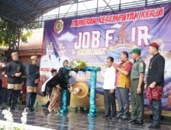 Kurangi Angka Pengangguran,Bupati Ikfina Siapkan 3.220 Lowongan Kerja