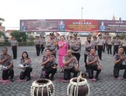 53 Anggota Polresta Sidoarjo Dapat Kado Kenaikan Pangkat di Hari Bhayangkara Ke-78
