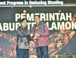 Pemkab Lamongan Mendapatkan Penghargaan Atas Capain Penurunan Angka Stunting