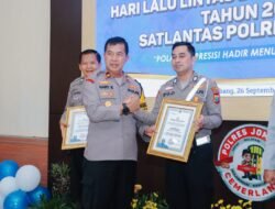 Gelar Tasyakuran Hari lalu Lintas Bhayangkara ke 69, Polres Jombang Ganjar Penghargaan Anggota Berprestasi