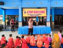 Jajaran Polresta Sidoarjo Bersama Polsek Krembung Edukasi Bahaya Bullying Sejak Dini