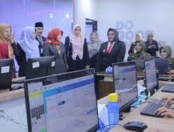 Tinjau Command Center, Plt Bupati Gresik Pastikan Layanan Kedaruratan Masyarakat Berjalan Efektif Dan Responsif