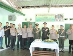 Kapolres Lamongan Berikan Surprise Berupa Kue dan Tumpeng Untuk 3 Markas TNI Sekaligus