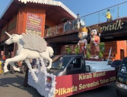Sosialisasi Pilkada Serentak 2024, Maskot “Si Jali” dan “Kerto- Kerti” Dikirab Keliling Kota Mojokerto