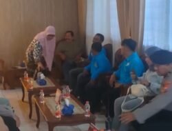Alat Kelengkapan Dewan Belum Terbentuk, Massa Saroja Demo Kantor DPRD