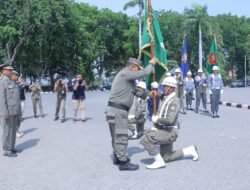 Kirab Bendera Pataka Jer Basuki Mawa Beya Sambangi Gresik Usung Tema Sigap Pilkada Damai
