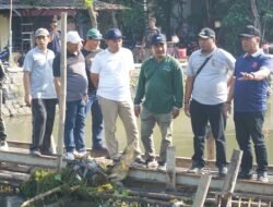 Pjs. Bupati Sidoarjo Ajak Masyarakat Jaga Kebersihan Sungai Pelayaran Tawangsari dan Alun-Alun