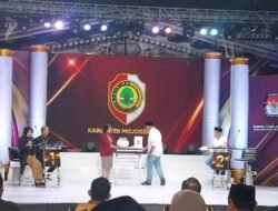 Debat Perdana Pilkada 2024 Paslon 02 Dikawal Ribuan Pendukungnya