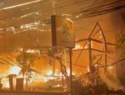 Restauran Milik WNA Jepang di Sanur Hangus Dilalap Si Jago Merah