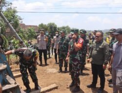 Disambut Dansatgas, Aster Kasad Mayjen TNI Joko Hadi Susilo, S.I.P Kunjungi Titik Sasaran TMMD 122 Kodim 0809/Kediri