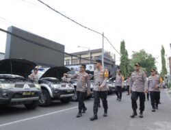 Kapolres Lamongan Dampingi Tim Rolog Polda Jatim Cek Kondisi Kendaraan Dinas dan Almatsus