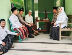 Dialogis Jumat Curhat Dengan Pegawai KUA, Kapolsek Dlanggu Ajak Tingkatkan Kerukunan