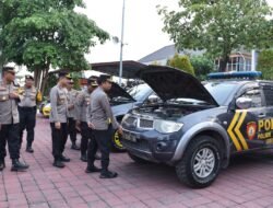 Tim Birolog Polda Jatim Lakukan Pengecekan Kendaraan Dinas dan Almatsus di Polres Gresik