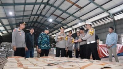 Kapolres Lamongan Lakukan Pengecekan Sortir dan Pelipatan Surat Suara Pilkada Serentak 2024