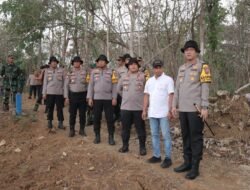 Dukung Program Ketahanan Pangan Nasional, Kapolres Lamongan Lakukan Pengecekan Lahan di Desa Wanar