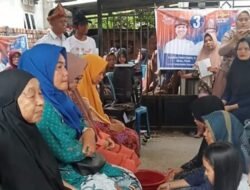 Tebus Murah Minyak Sayur Bantu Warga Dan Di Teruskan Acara Mencuci Kaki Ibu