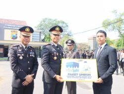 Kapolres Kediri Kota Berikan Reward Paket Umrah Kepada Dua Personel di Momen Hari Pahlawan