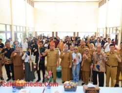 Pj Wali Kota Palembang Buka Pelatihan Tenun Songket Bagi Anakanak Putus Sekolah