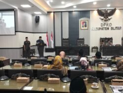 Penyampaian Jawaban Pjs Bupati Blitar terhadap Pandangan Umum Fraksi- fraksi atas Rancangan Peraturan Daerah tentang APBD Tahun 2025