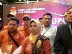 Paslon No 2 Ning Ita dan Cak Sandi Tolak Ikut Debat Ketiga, Merasa Dicurangi KPU Kota Mojokerto